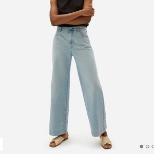Everlane dark wash wide leg jean size 28
